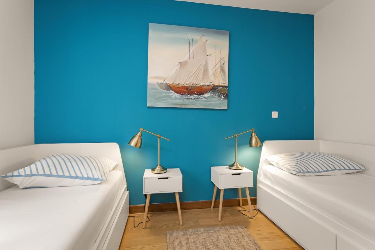 Apartments Cesare With Shared Pool Liznjan Bagian luar foto