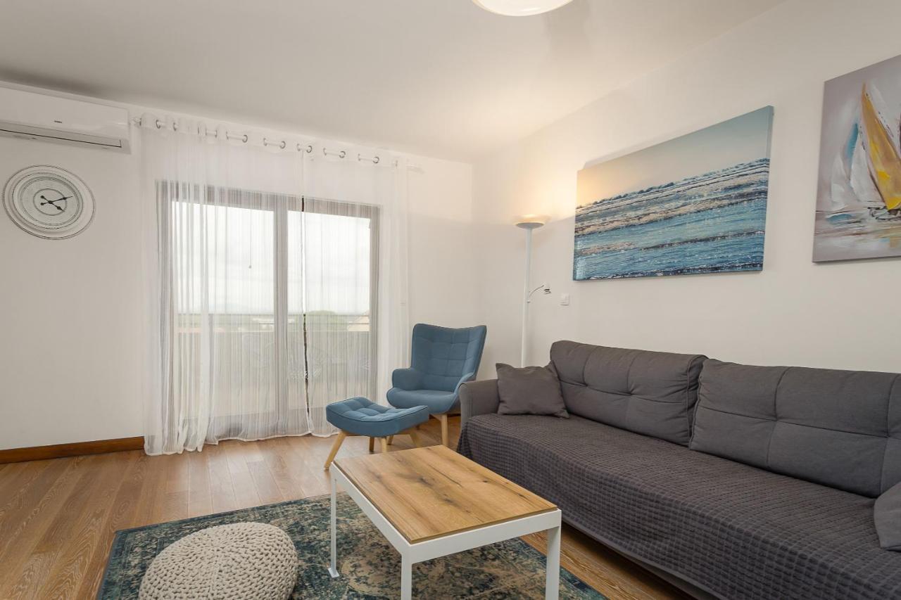 Apartments Cesare With Shared Pool Liznjan Bagian luar foto