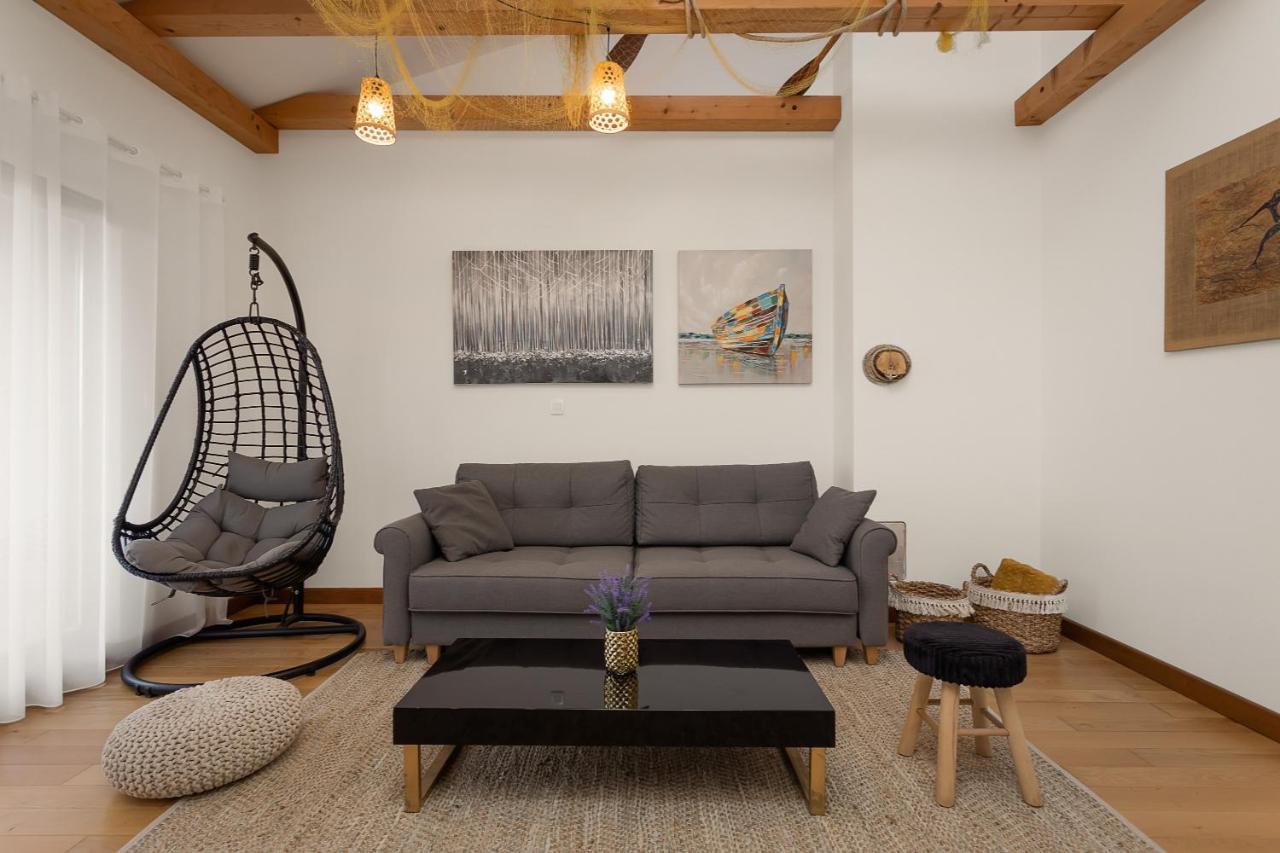 Apartments Cesare With Shared Pool Liznjan Bagian luar foto